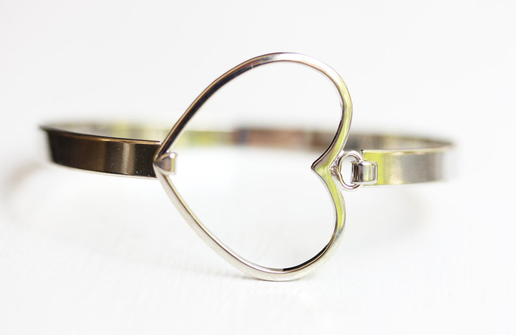 Silver heart bracelet from Diament Jewelry, a gift shop in Washington, DC.